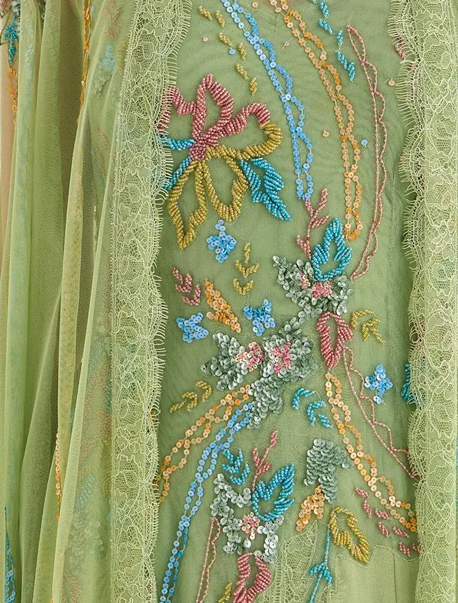 فستان سهرة طويل مطرز يدويا