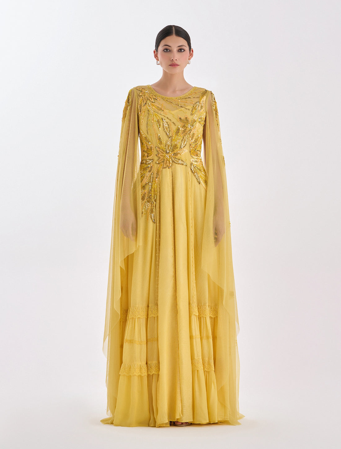 اجمل فستان اصفر مع أكمام كاب أنيقة