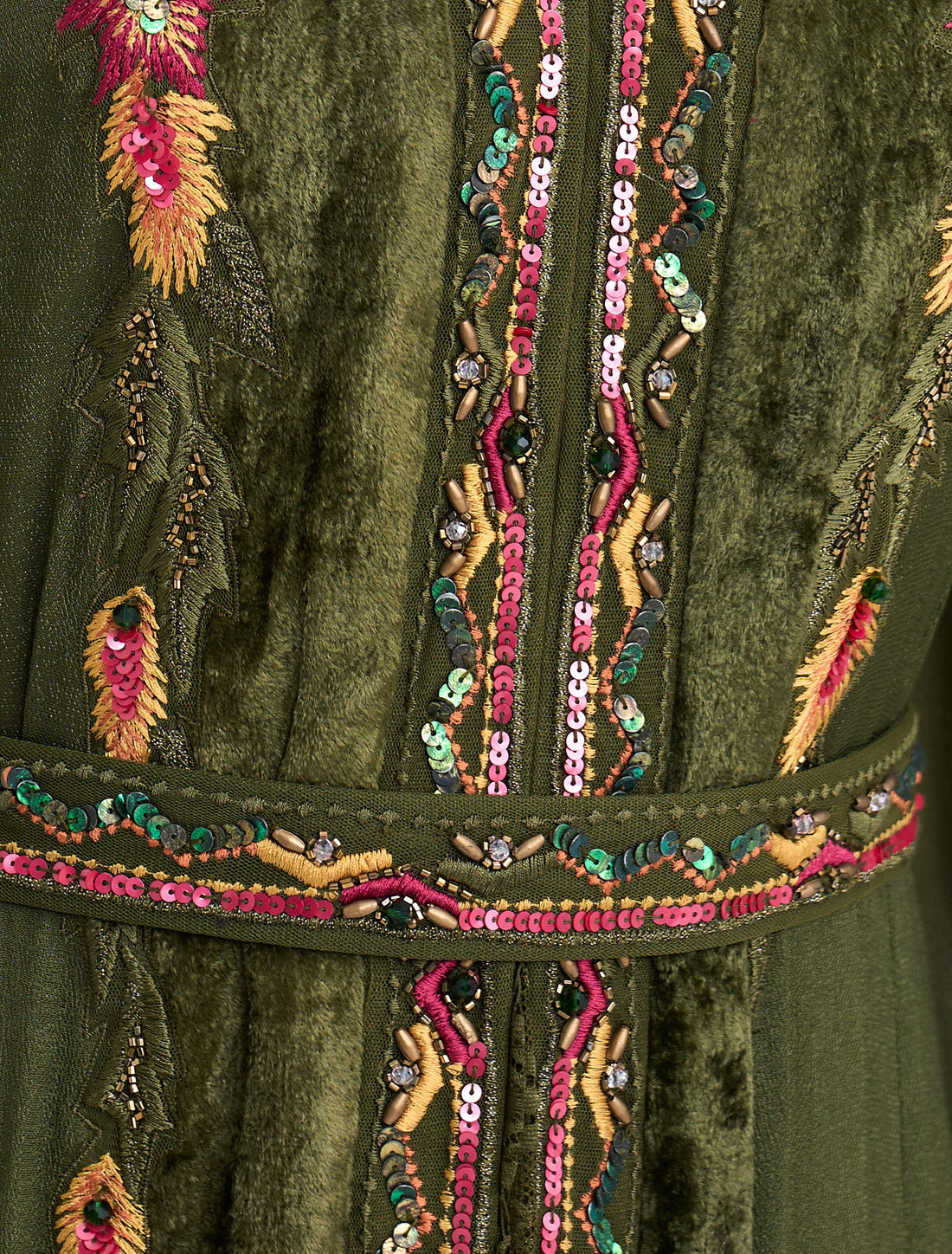 فستان مخمل مع دانتيل طويل بلون زيتي راقي