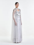 فستان سهرة فضي مع كاب من التول المطرز
Silver dress with embroidred tulle cape for evenings