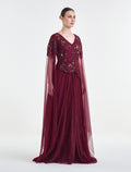 فستان سهرة برغندي راقي بأكمام قصيرة مع كاب فاخر
Burgundy party dress with short sleeves and an elegant cape