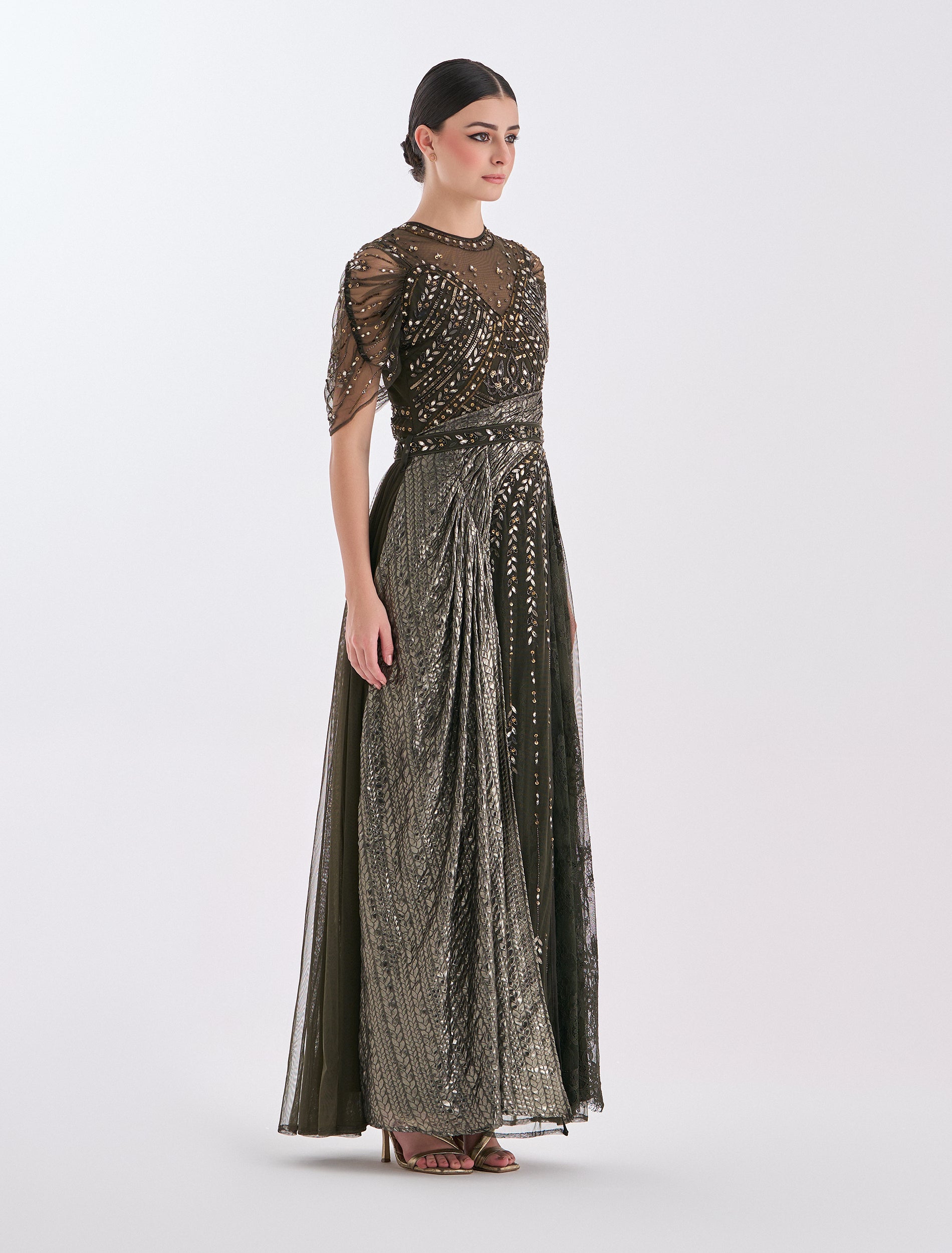 فستان سورايه زيتي لامع مع طبقات شيفون