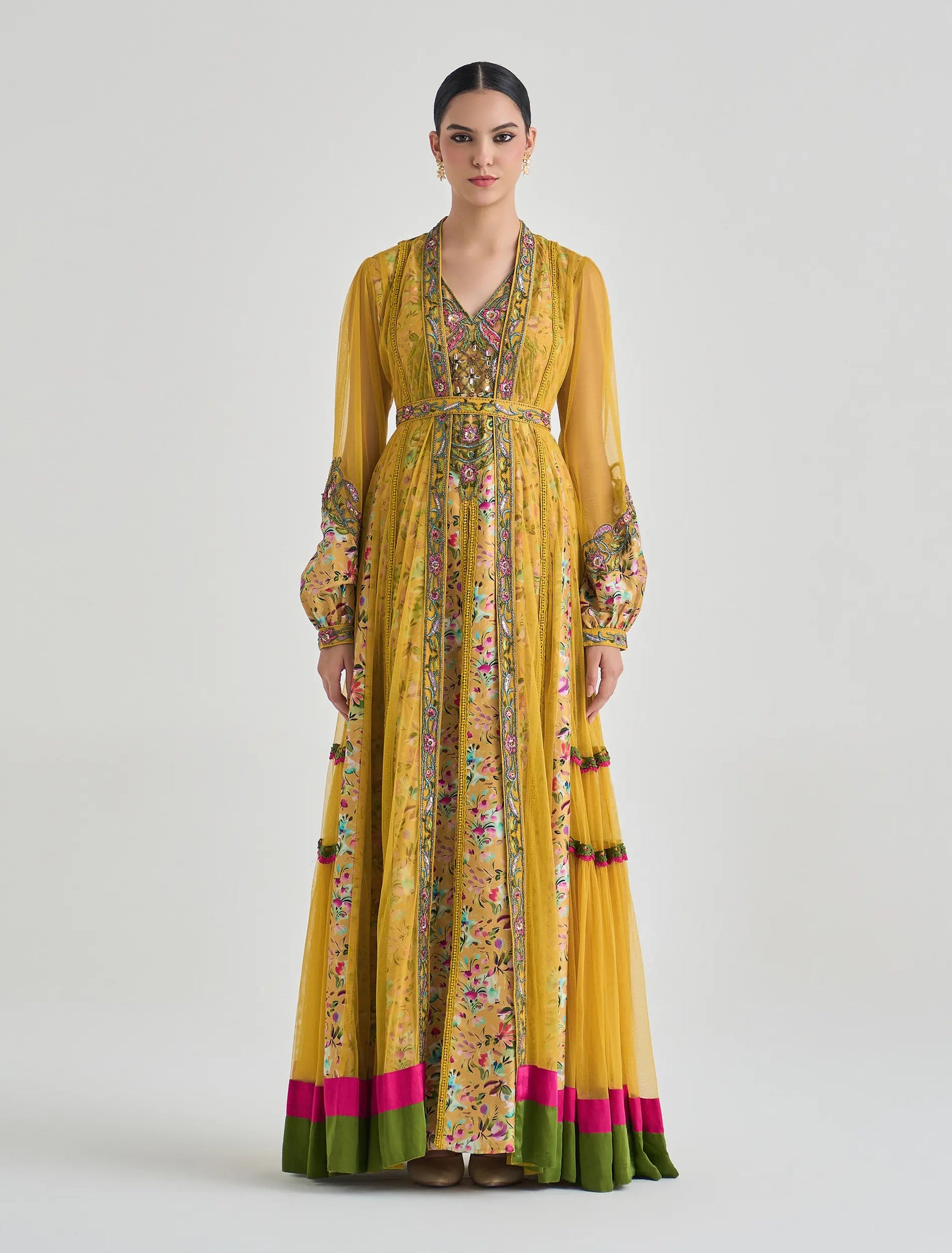 فستان بتفاصيل زهرية بلون أصفر من شالكي