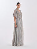 فستان بقصة امبير ستايل سهرات مع طوق مطرز أنيق
Grey Empire cut dress for evenings with embroidered choker 