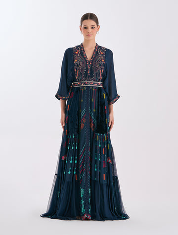 فستان ساتر وانيق بلون كحلي داكن بأكمام متوسطة الطول