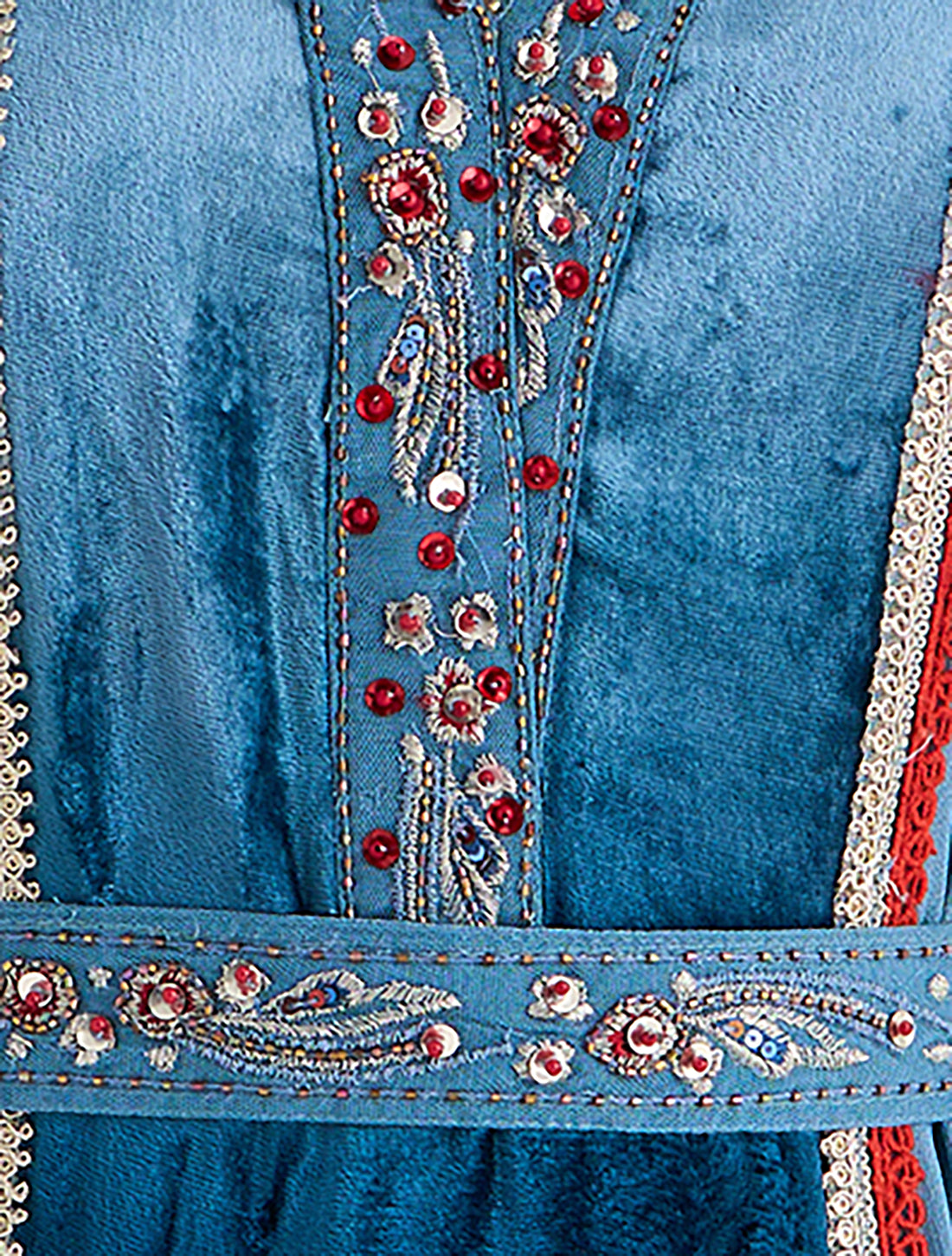 فستان سهرة بلون فيروزي بتطريز يدوي