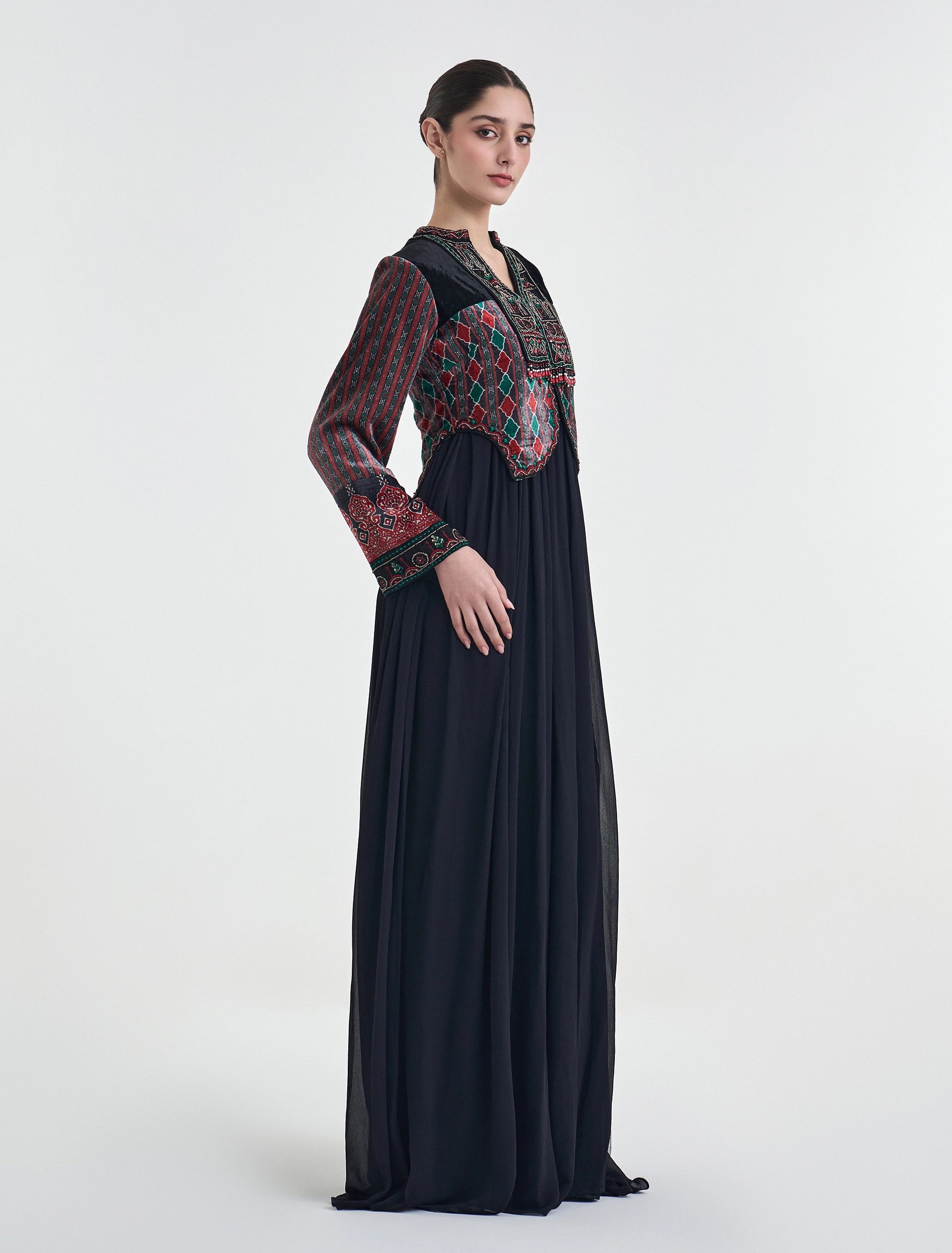 ستايل سهرات أنيق - فستان تل اسود سهرات
Elegant evening dress, black dress for women