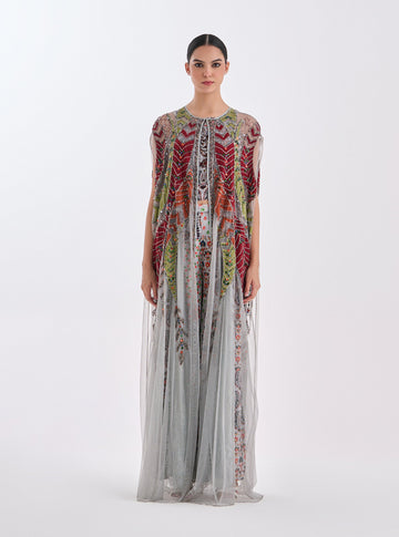 طقم من ثلاث قطع مطرز يدويا مع شال طويل