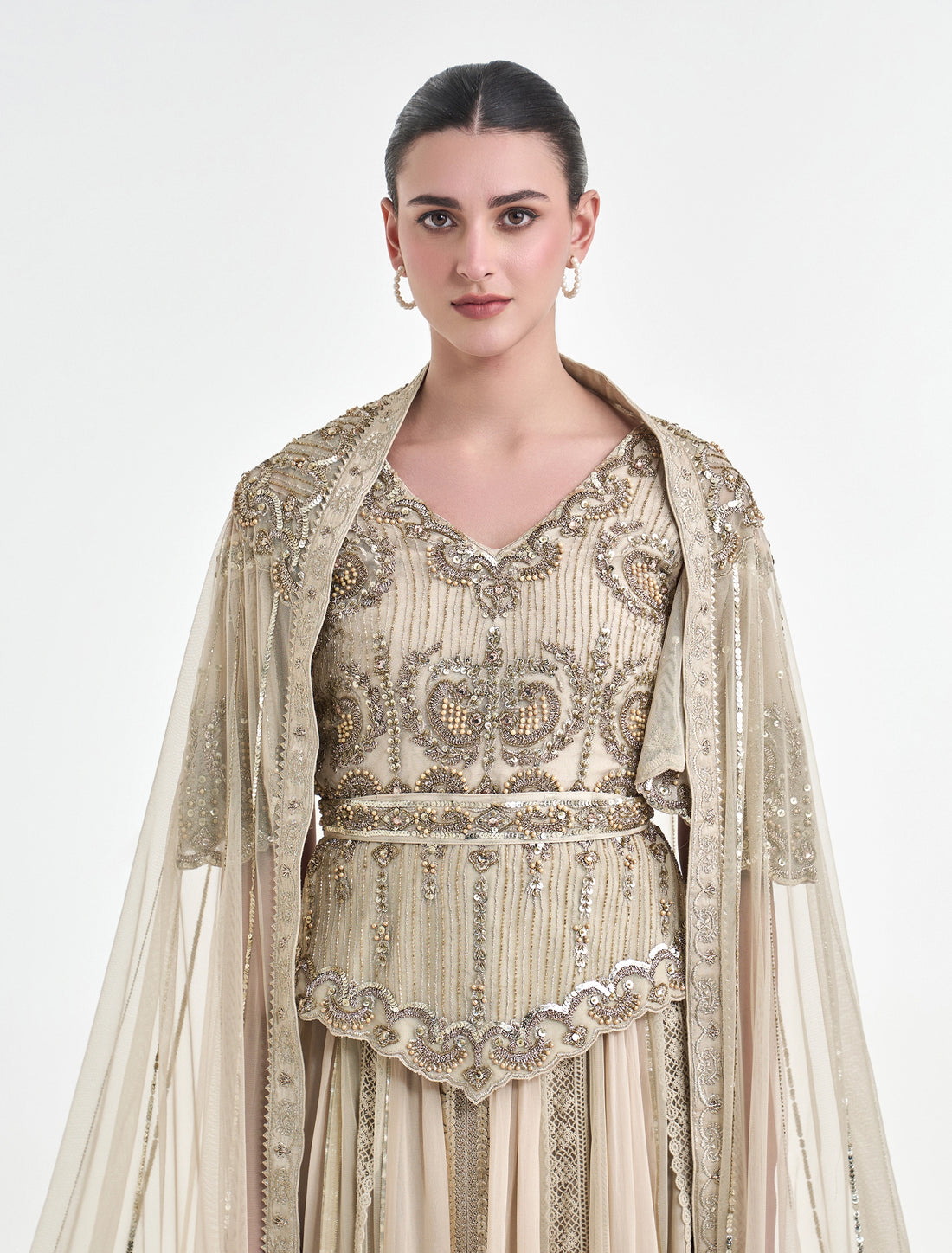 Aurelia Pearl Veil