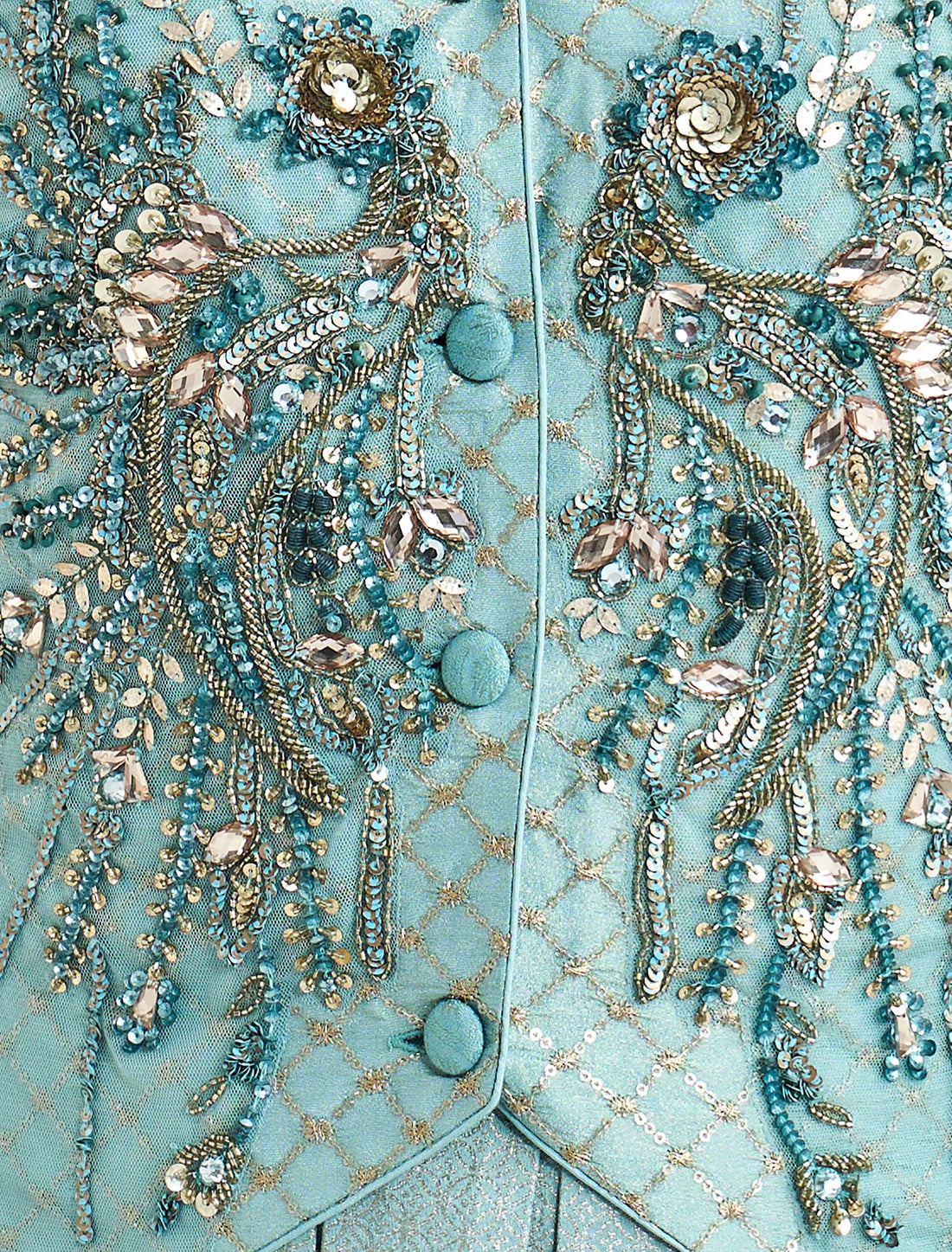 طقم سهرة مطرز يدويًا