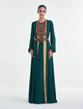 فستان أخضر غامق طويل بأكمام طويلة أنيقة
Dark green dress with long sleeves