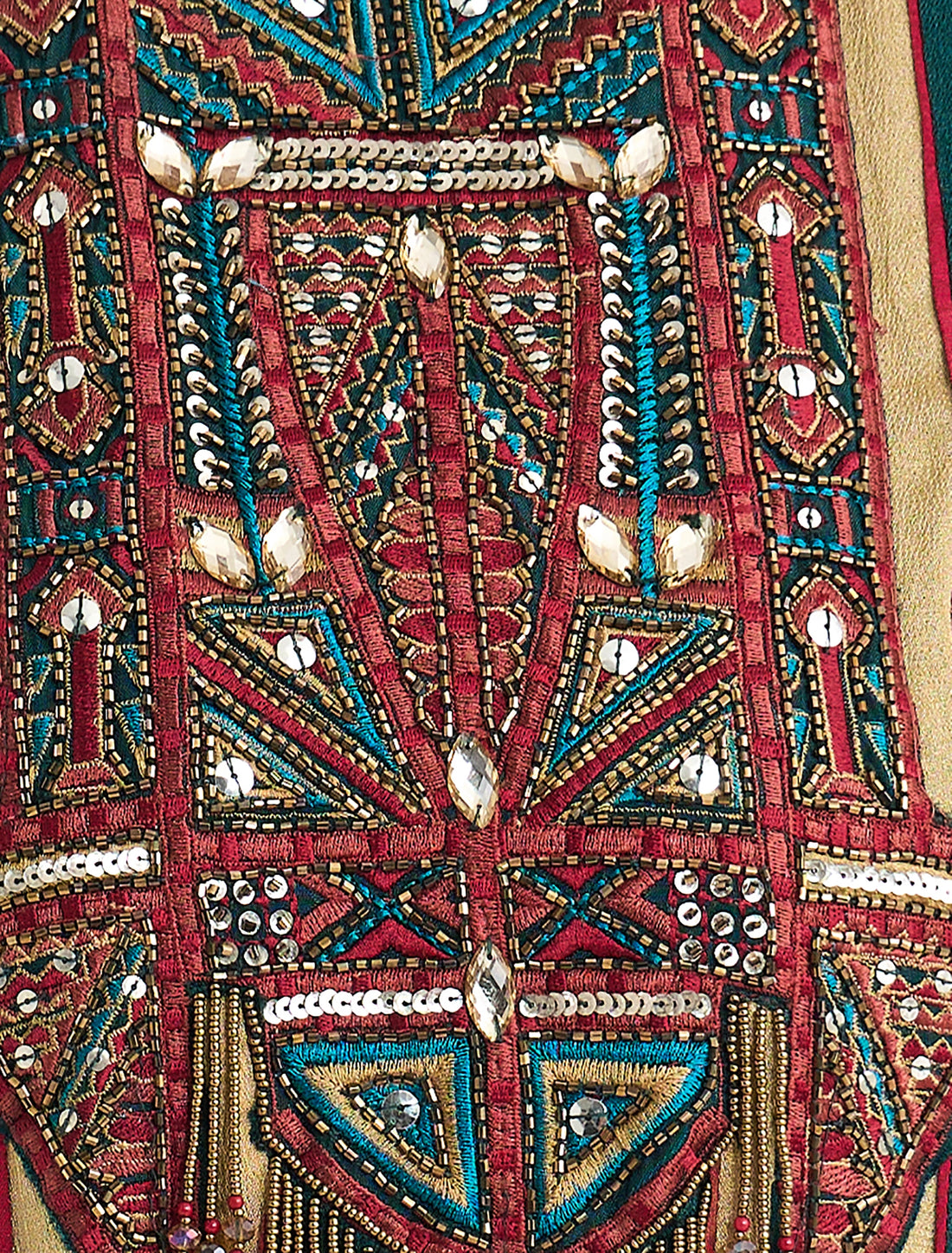 فستان أخضر غامق طويل بأكمام طويلة أنيقة
Dark green dress with long sleeves