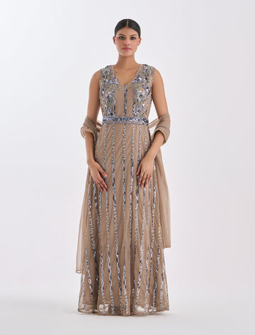 فستان سهرة مطرّز يدويا بترتر لامع