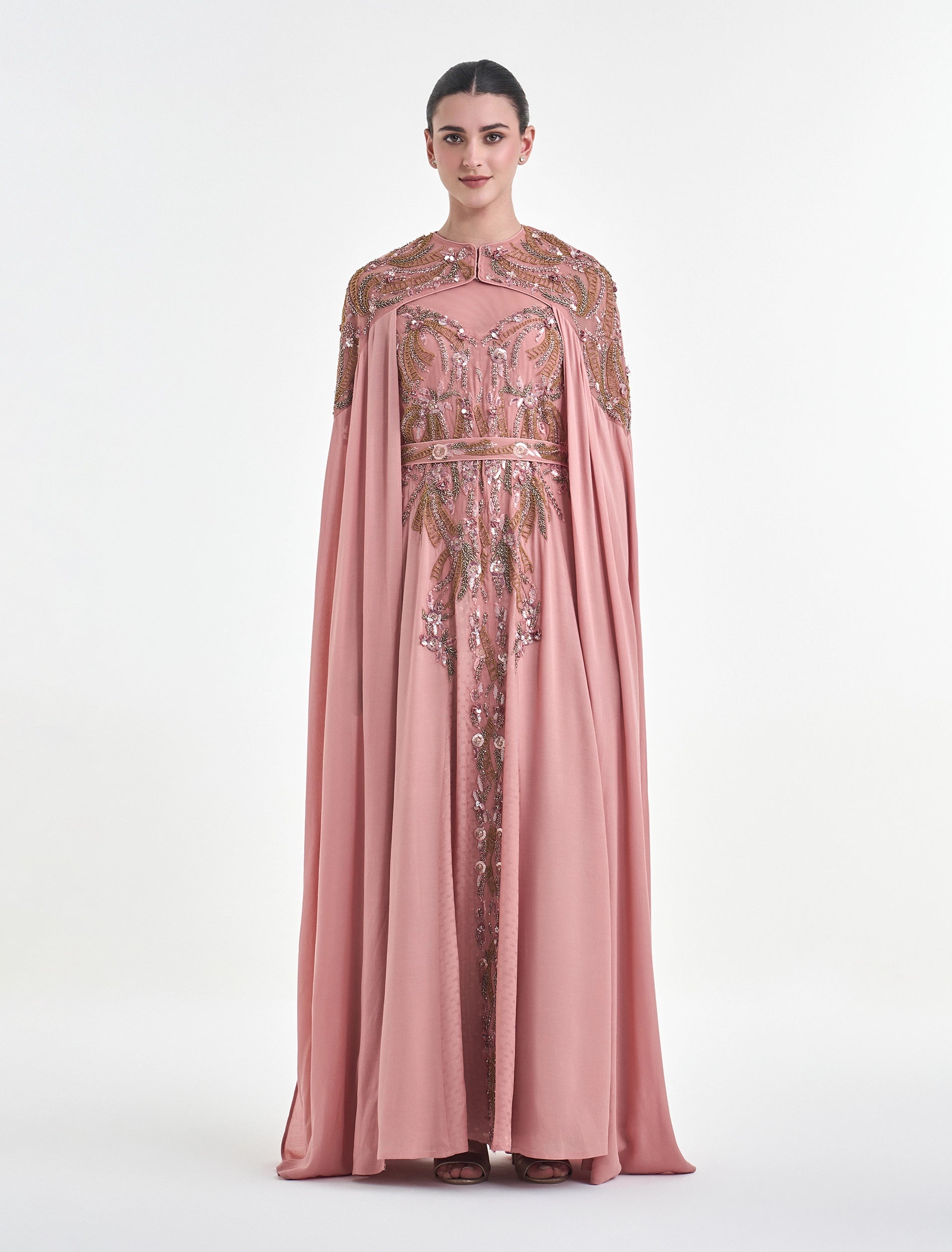 فستان باكمام كيب سهرة مطرز