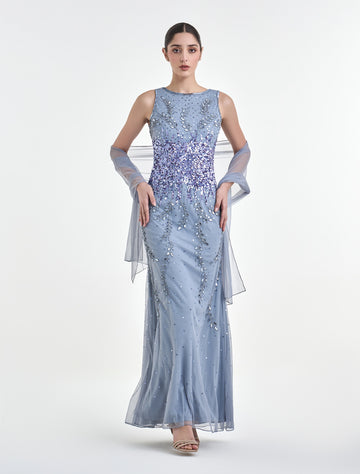 فستان بلا اكمام سماوي مع شال على الأكتاف