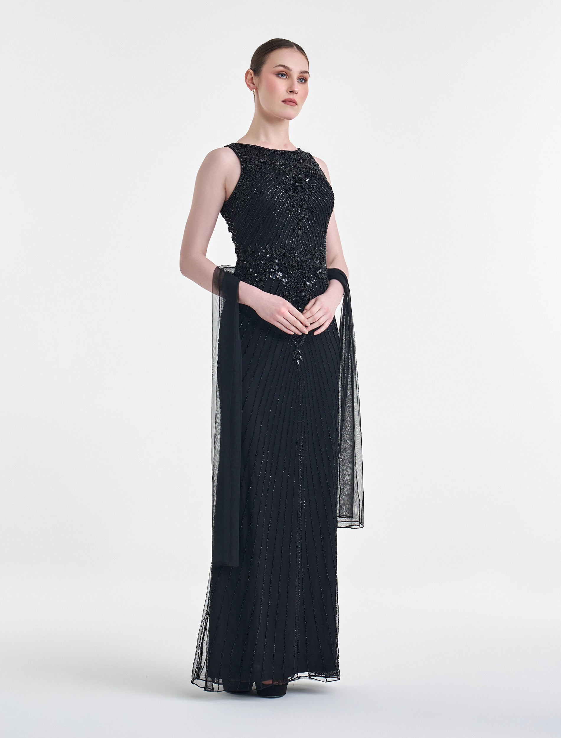 فستان بلا اكمام اسود سهرة طويل