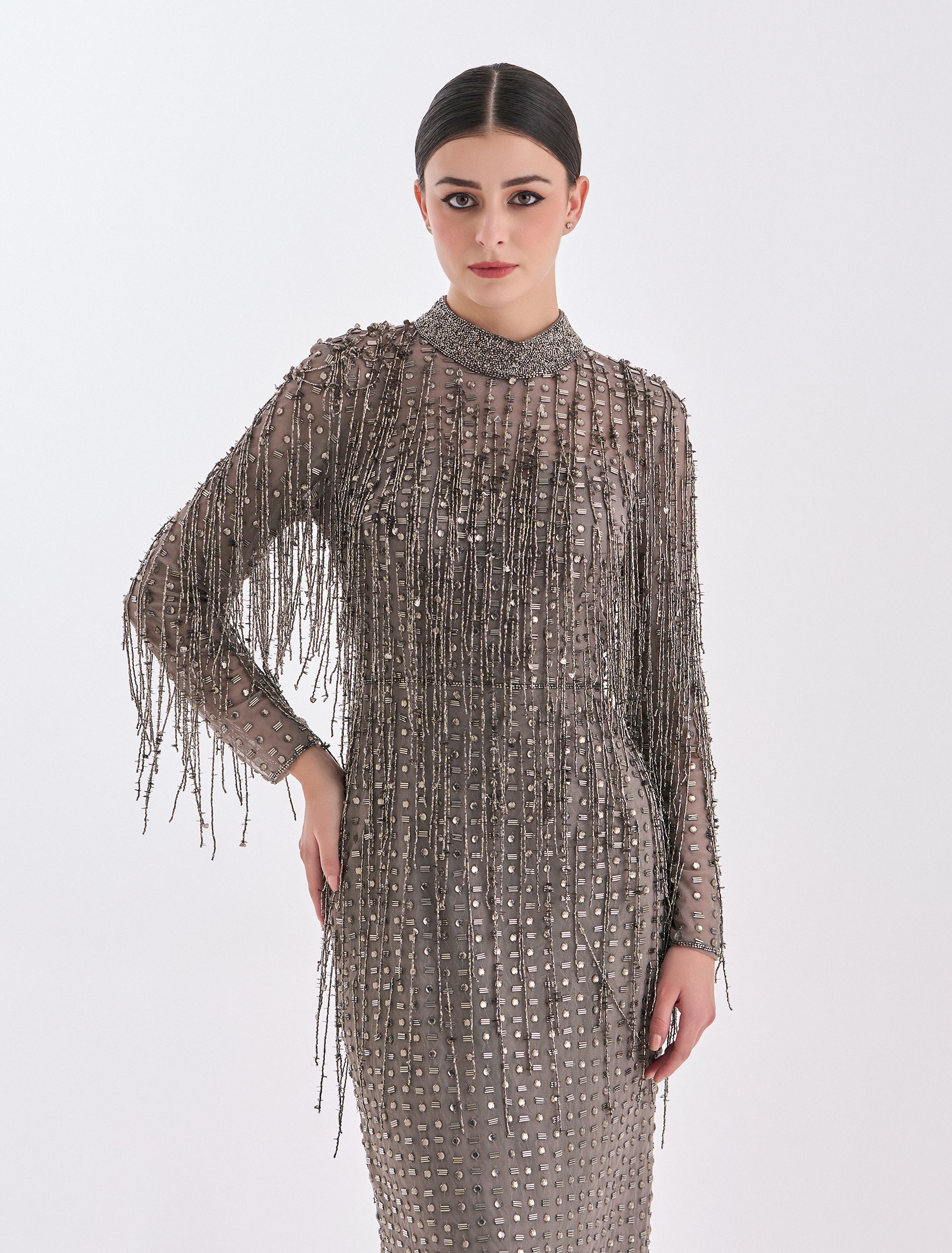 فستان انيق اكمام طويله بلون بني فاخر