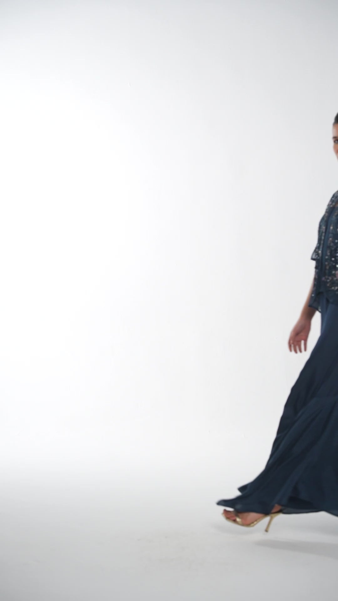 طقم سهرة نسائي تنورة وجاكيت سهرة شيك